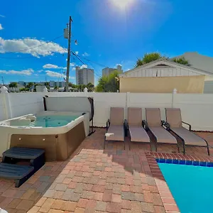  Holiday home Seas The Day: Luxury With Private Pool And Complimentary Amenities